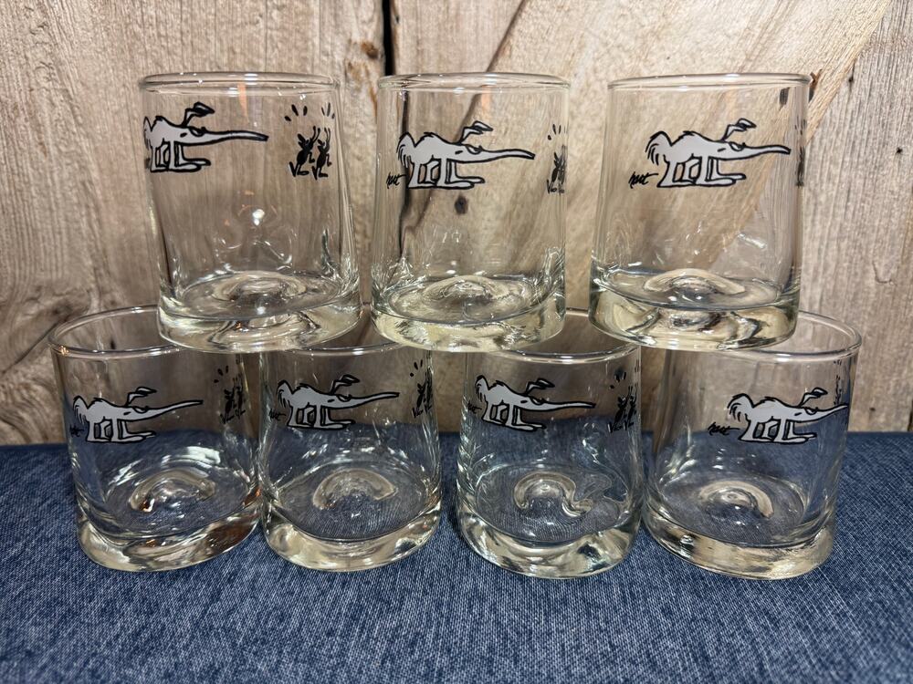 Vintage 1970's Johnny Hart BC Anteater and Ants Set of 7 Pinched Edge Glasses 3"